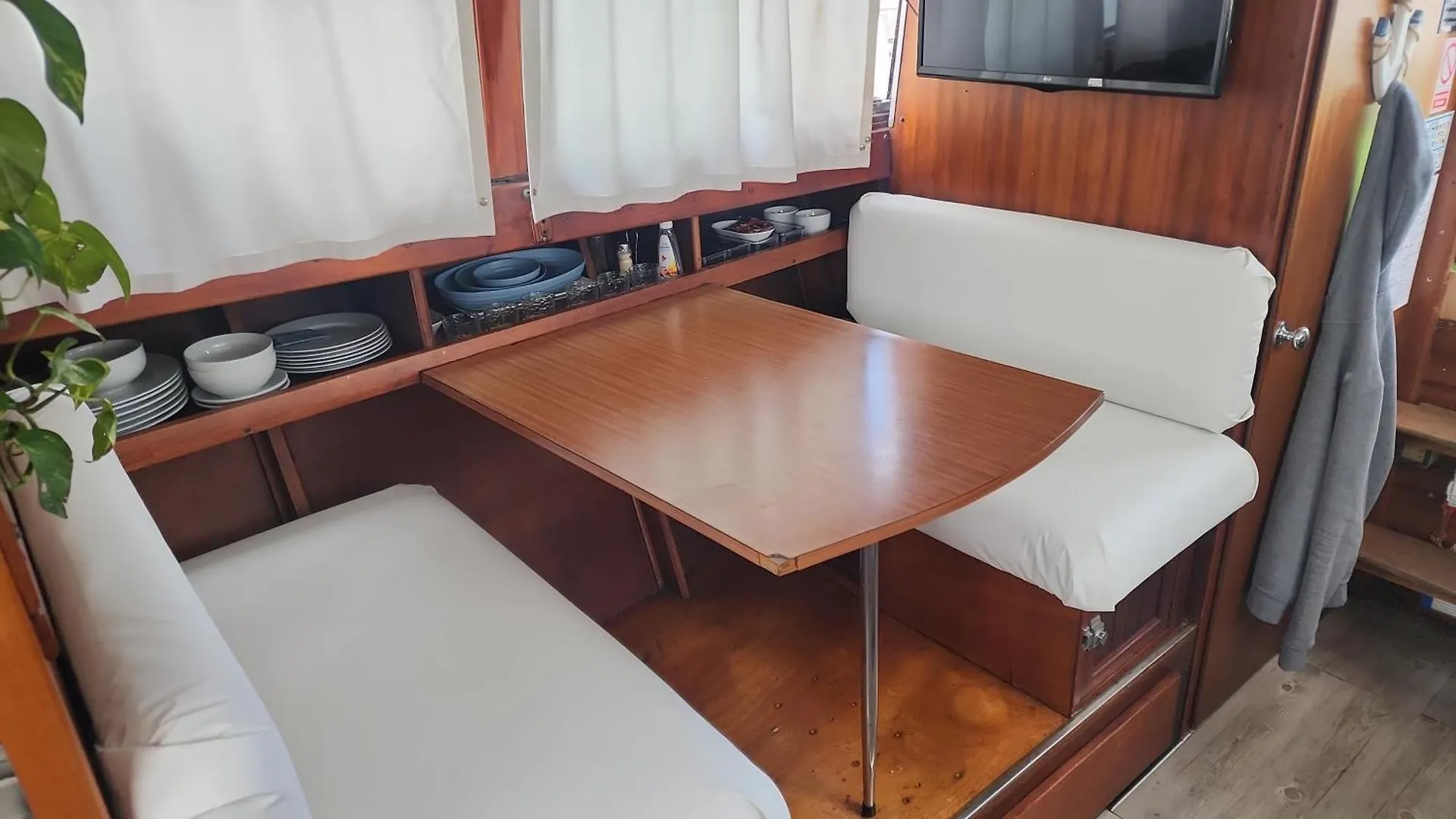 Botel Hotel Floating In The Sea Sant Adria de Besos Spanien